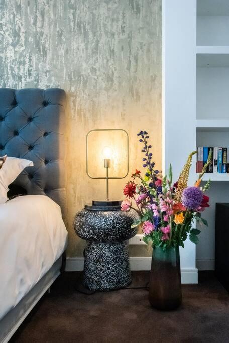 Luxurious Boutique Suite In City Center Амстердам Экстерьер фото